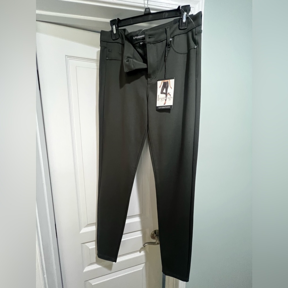 Liverpool leggings, Olive BNWT